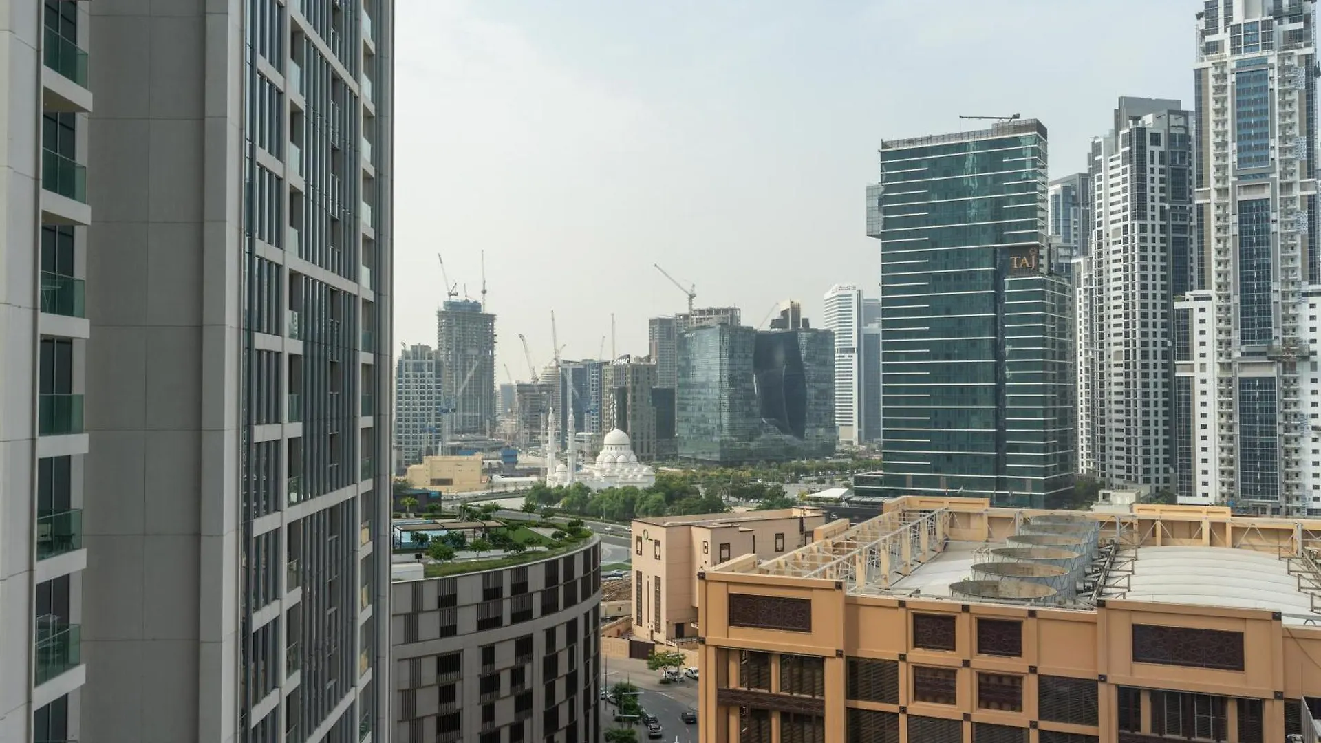 Forte Tower 1 With Burj Khalifa View - Vigor Vacation Homes ドバイ